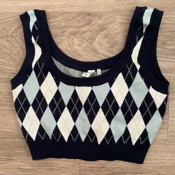 Argyle Print Crop Top - Picture 2 of 4